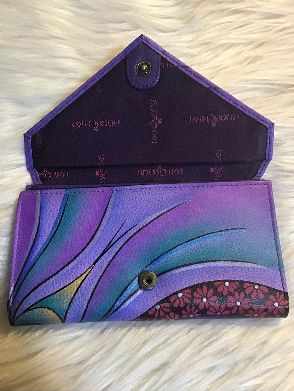 ANUSCHKA leather peacock floral painted wallet - Picture 5 of 16